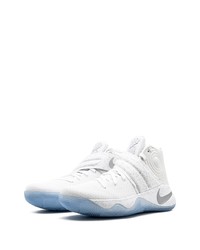 Chaussures de sport blanches Nike