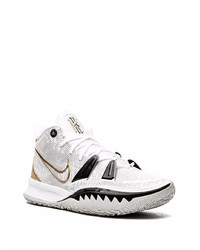 Chaussures de sport blanches Nike