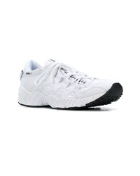 Chaussures de sport blanches Asics