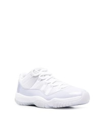 Chaussures de sport blanches Nike