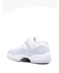 Chaussures de sport blanches Nike