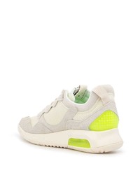 Chaussures de sport blanches Nike