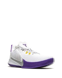 Chaussures de sport blanches Nike