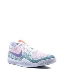 Chaussures de sport blanches Nike