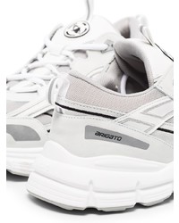 Chaussures de sport blanches Axel Arigato