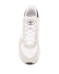 Chaussures de sport blanches adidas