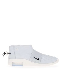 Chaussures de sport blanches Nike