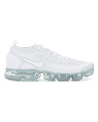 Chaussures de sport blanches Nike