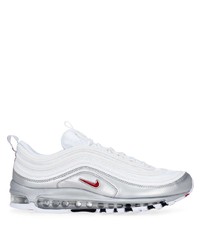 Chaussures de sport blanches Nike