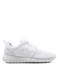 Chaussures de sport blanches Nike