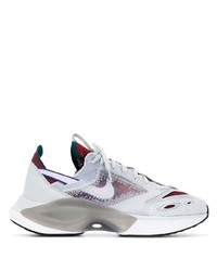 Chaussures de sport blanches Nike