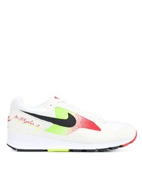 Chaussures de sport blanches Nike