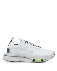 Chaussures de sport blanches Nike