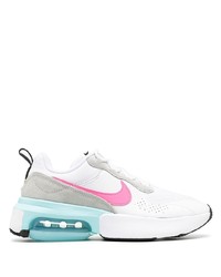 Chaussures de sport blanches Nike