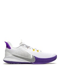 Chaussures de sport blanches Nike