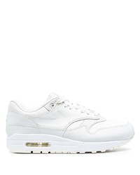 Chaussures de sport blanches Nike