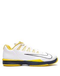 Chaussures de sport blanches Nike