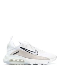 Chaussures de sport blanches Nike