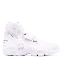 Chaussures de sport blanches Nike