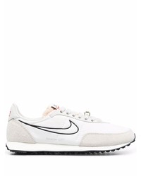 Chaussures de sport blanches Nike