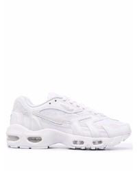 Chaussures de sport blanches Nike