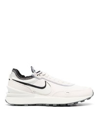 Chaussures de sport blanches Nike