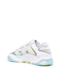 Chaussures de sport blanches adidas