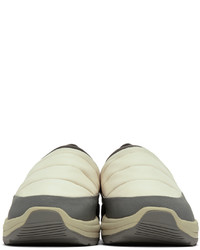 Chaussures de sport blanches Suicoke
