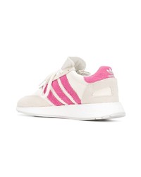 Chaussures de sport blanches adidas