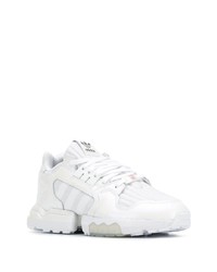 Chaussures de sport blanches adidas