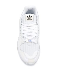 Chaussures de sport blanches adidas