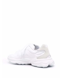 Chaussures de sport blanches adidas