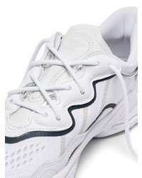 Chaussures de sport blanches adidas