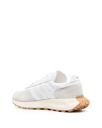 Chaussures de sport blanches adidas