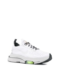 Chaussures de sport blanches Nike