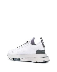 Chaussures de sport blanches Nike