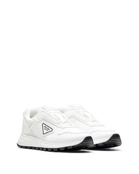 Chaussures de sport blanches Prada