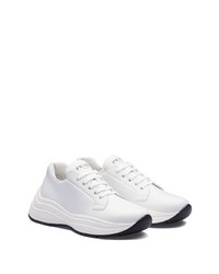 Chaussures de sport blanches Prada