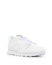 Chaussures de sport blanches adidas