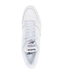 Chaussures de sport blanches adidas