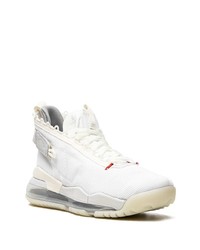 Chaussures de sport blanches Jordan