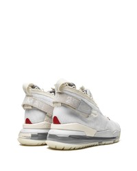 Chaussures de sport blanches Jordan