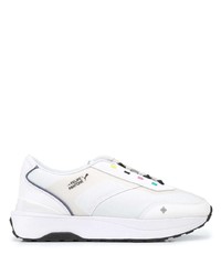 Chaussures de sport blanches Puma
