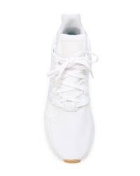 Chaussures de sport blanches adidas