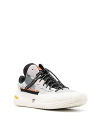 Chaussures de sport blanches Brand Black