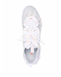 Chaussures de sport blanches Nike