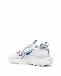 Chaussures de sport blanches Nike