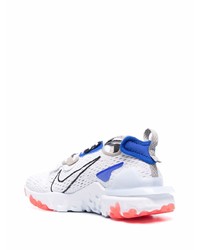 Chaussures de sport blanches Nike