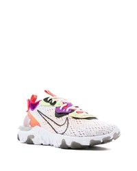 Chaussures de sport blanches Nike