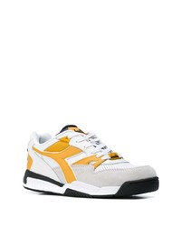 Chaussures de sport blanches Diadora